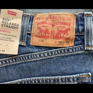 Levi’s mens jeans 38x32 new